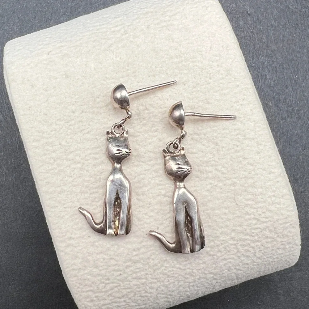 Vintage Cat Earrings Silver Tone Feline Kitty